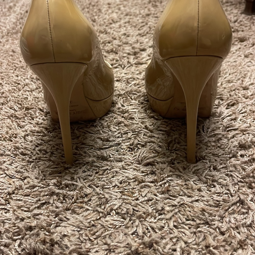 Nude Jimmy Choo Pumps - Picture 3 of 4